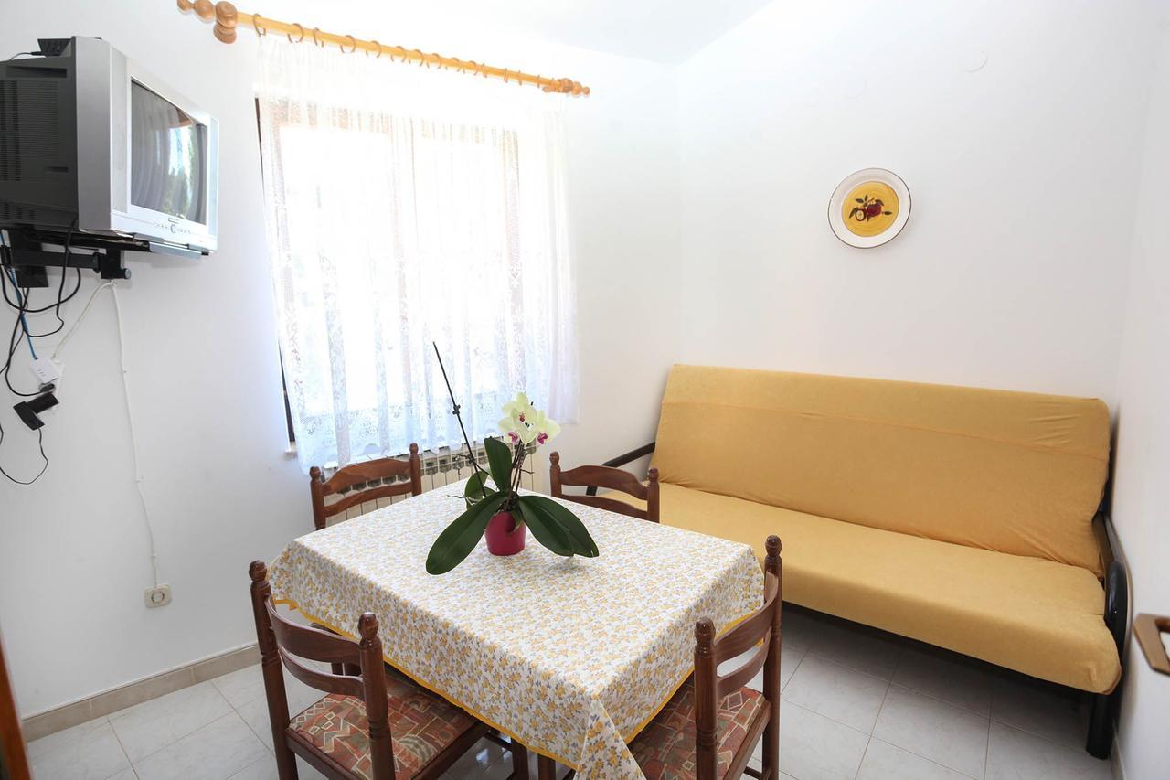 Apartments Patricia Banjole Exterior photo