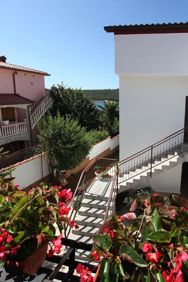 Apartments Patricia Banjole Exterior photo