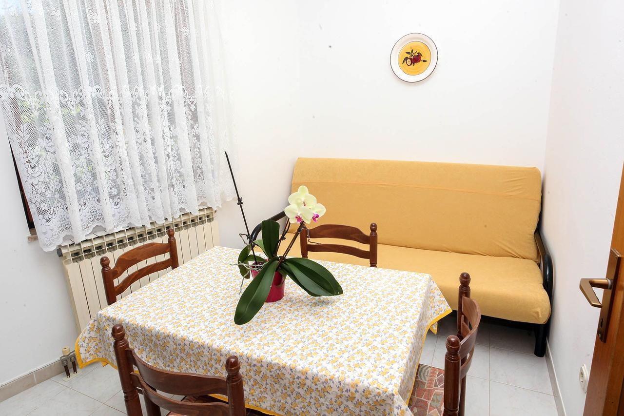 Apartments Patricia Banjole Exterior photo